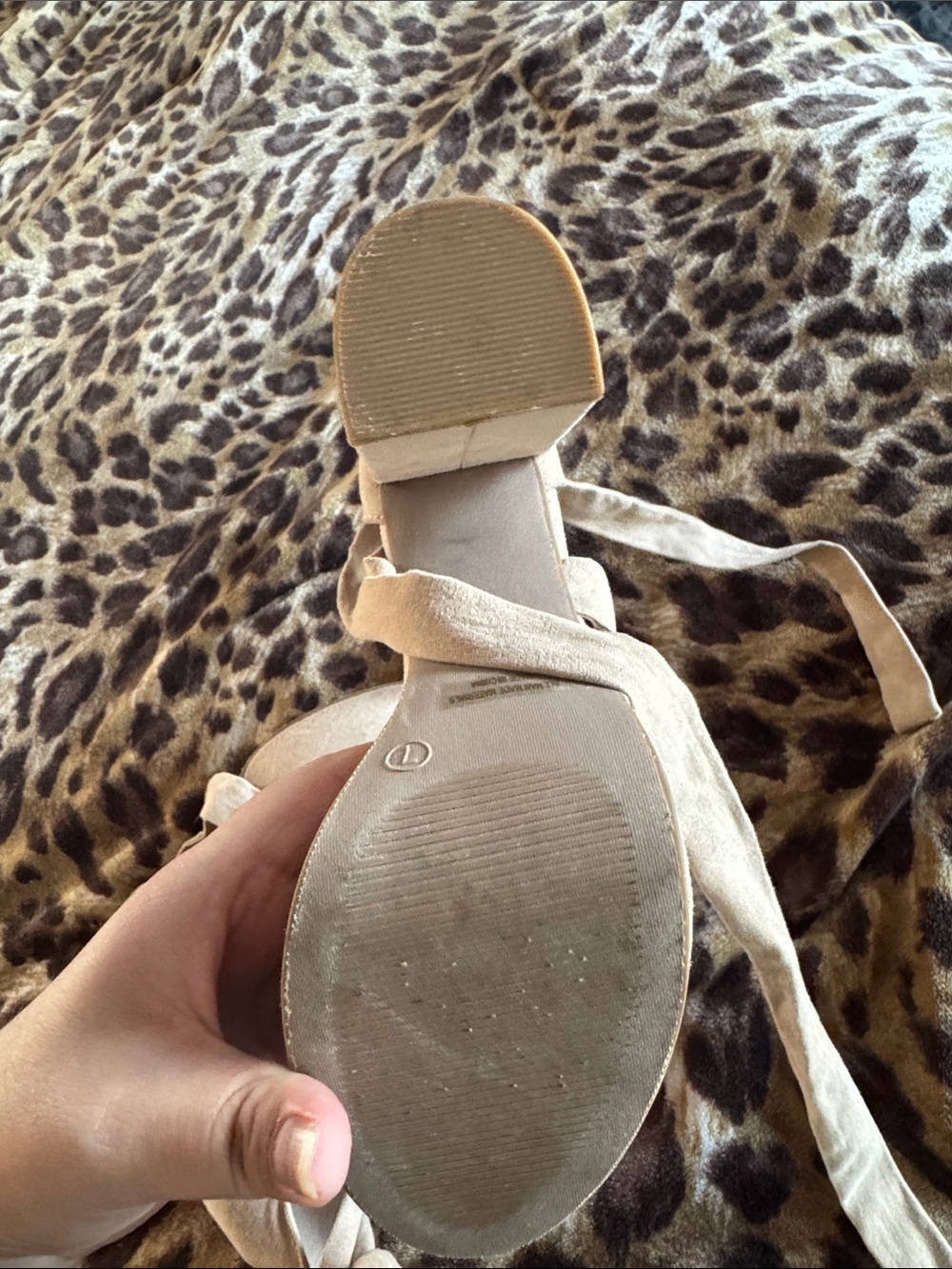 Wild Diva Beige Suede Platform Ankle Tie Heels - Picture 3 of 3
